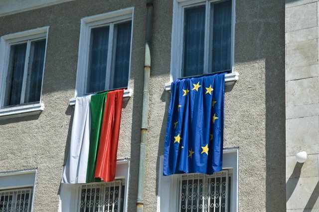bulgarianandeuropeanunionflags.jpg